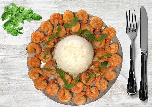 Crevettes sautées au basilic thaï
